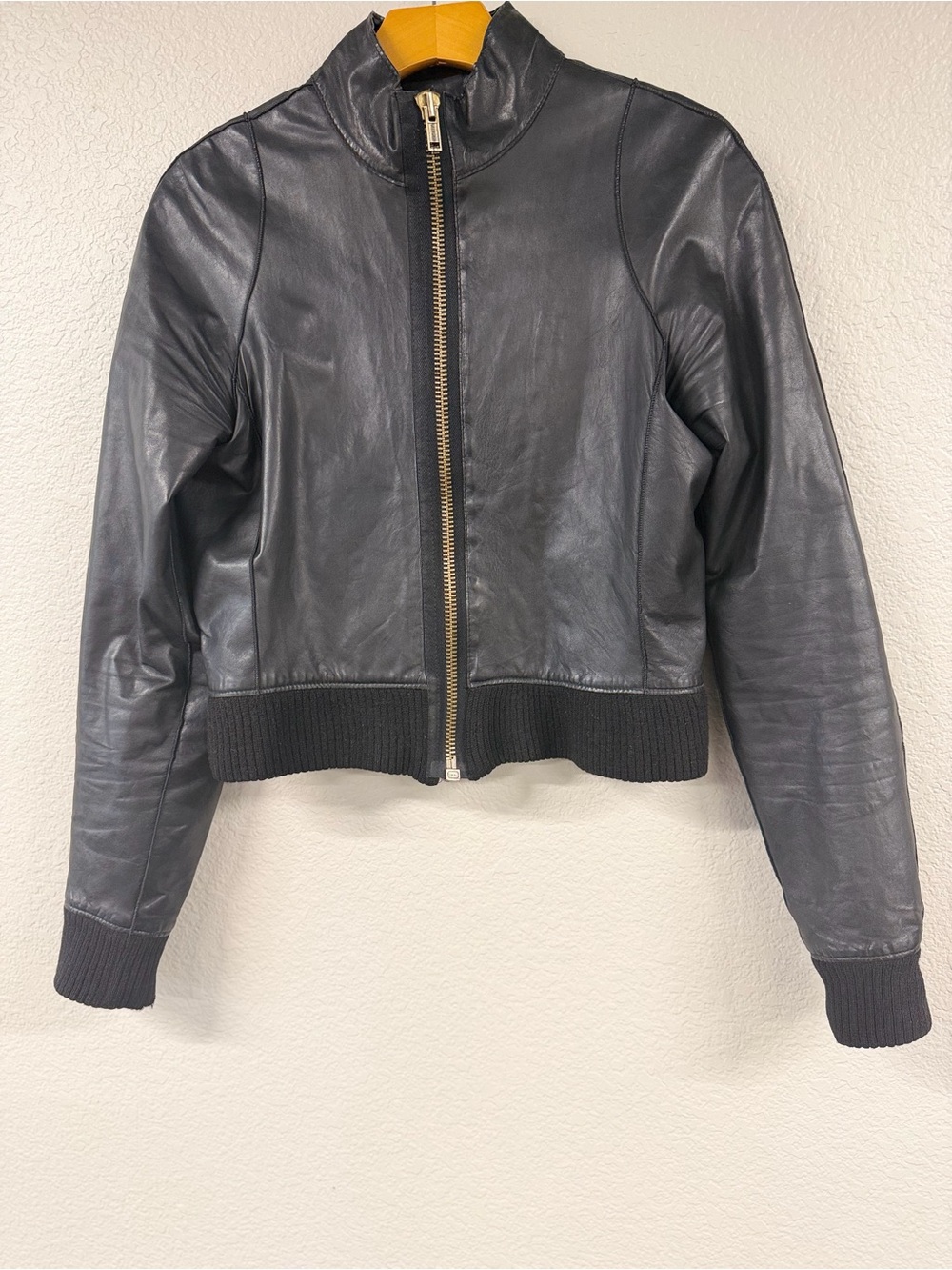 Vintage Generra Cropped Black Leather Bomber Jacket Gold Zip Minimalist Medium